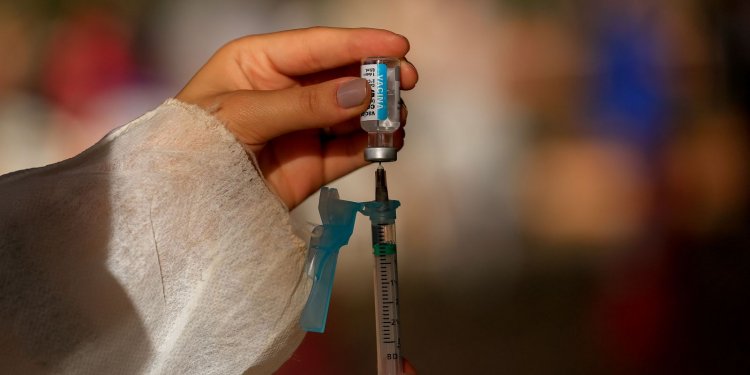 Estudo sugere que homens são principais transmissores do coronavírus