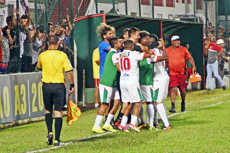 Portuguesa Santista bate Noroeste, segue invicta e fica na ponta