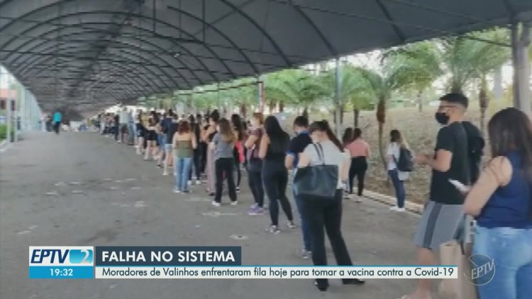 Falha em sistema provoca longas filas em ponto de vacinação contra Covid de Valinhos