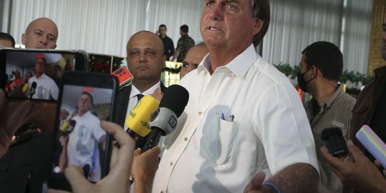 Presidente tem melhora clínica, diz boletim médico