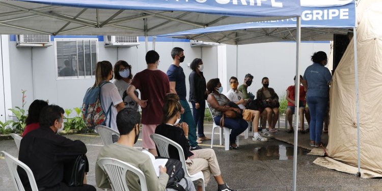 Rio amplia testagem e atendimento para sintomas leves de covid-19