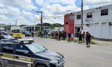 Policiais Civis e Penais fazem ato em Ubá por reajuste salarial