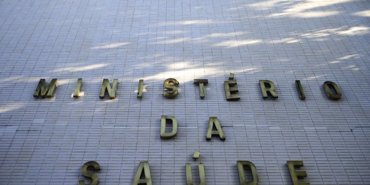 Ministério da Saúde e Fiocruz lançam curso de enfrentamento da covid