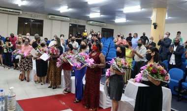 Legislativo ubaense faz homenagem a 8 Mulheres em comemoração ao Dia Internacional da Mulher