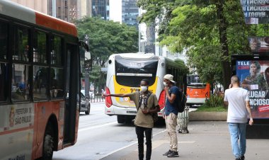 São Paulo libera obrigatoriedade de máscara para ambientes fechados