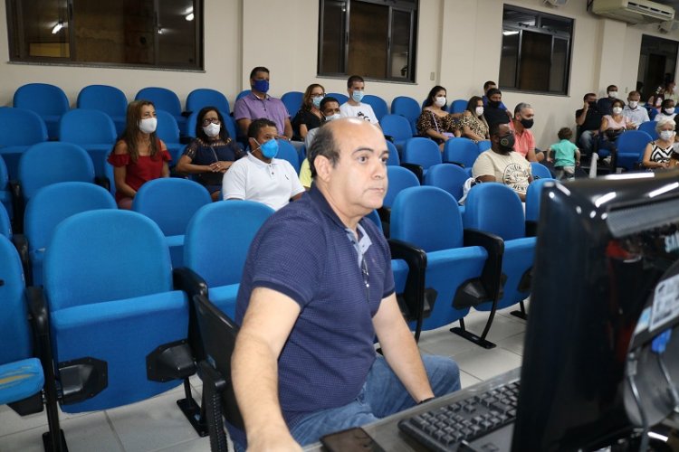 Cerimônia de entrega do título de Mérito Mulher Cidadã Irmã Marisa Costa