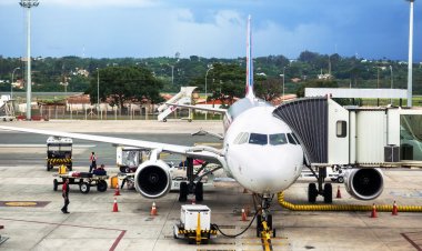 Governo dispensa testes contra covid-19 a quem entra no país