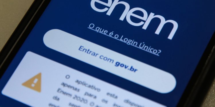 Termina hoje prazo para pedido de isenção de taxa do Enem