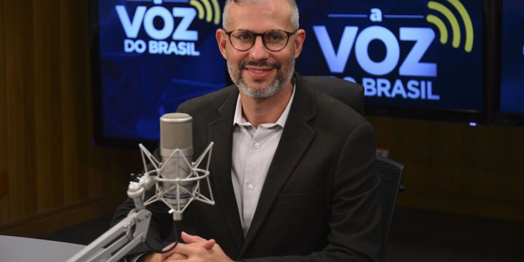 Implementação do novo ensino médio é desafio para 2023, diz ministro