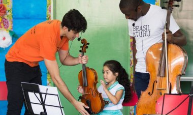 Brasil de Tuhu retoma apresentações presenciais em escolas públicas