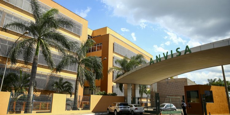 Anvisa determina apreensão de lote falsificado de remédio para atrite