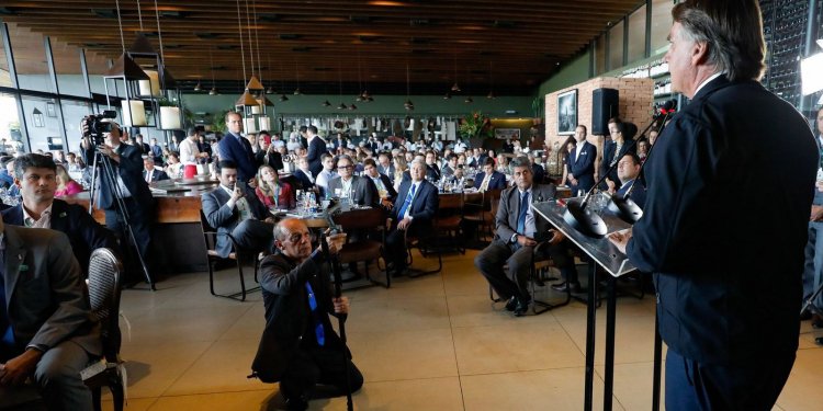 Congresso debate estratégias de transição para economia verde no país