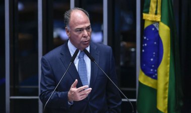 Relatório que fixa limite ao ICMS de combustíveis é lido no Senado