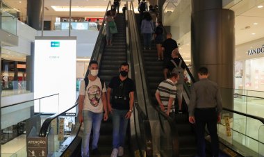 Belo Horizonte retoma uso obrigatório de máscaras em locais fechados