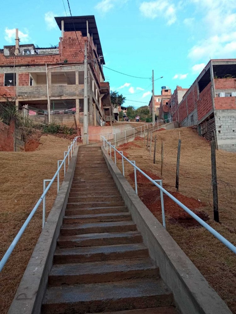 Ubá 165 anos: Prefeitura inaugura Travessa no bairro Schiavon