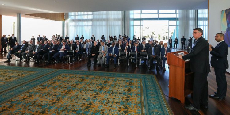 Presidente diz que quer transparência no sistema eleitoral brasileiro