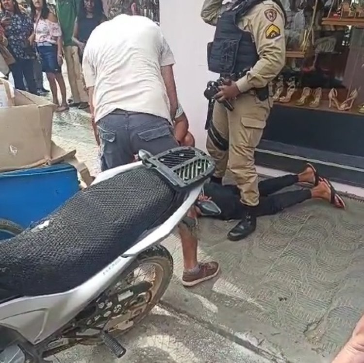 Criminosos armados roubam joalheria no Centro de Ubá