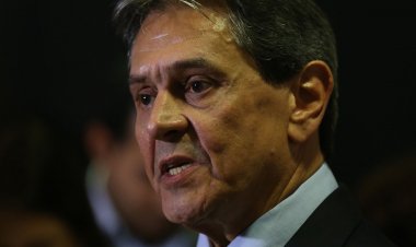 Roberto Jefferson registra candidatura à Presidência no TSE