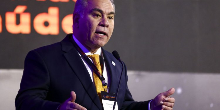 Ministro da Saúde pede investimentos privados na área de inovação