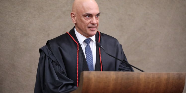 Moraes tira sigilo de decisão que determinou buscas contra empresários