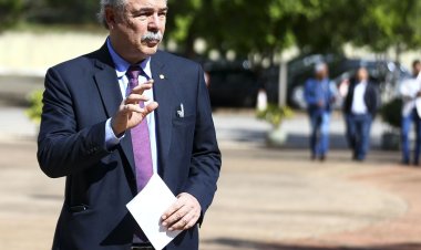 Lula começa a analisar na próxima semana indicações de ministros