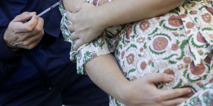 Média de novos casos de covid-19 no Rio sobe 52% em duas semanas