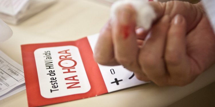 Mortalidade por Aids cai 78% desde 1995 em São Paulo