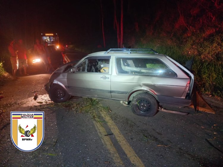Acidente de trânsito com vítima na rodovia AMG-3050, sentido  Chácara/ Juiz de Fora
