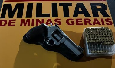 Motorista armado recusa teste do bafômetro e é preso em Rio Pomba