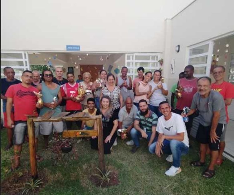 Ubá: Usuários do CAPS ADIII participam de Oficina de Ovos de Páscoa