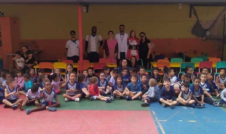 Ubá: Saúde realiza teatro infantil nas escolas contra o Aedes