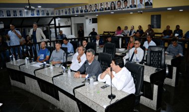 Câmara Municipal de Muriaé cassa vereador por unanimidade