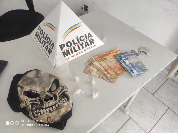 Homem é preso pela Polícia Militar por tráfico de drogas em Paiva