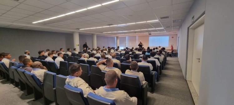 Maio Amarelo 2023: Polícia Militar Rodoviária realiza Palestra Educativa na Energisa em Cataguases