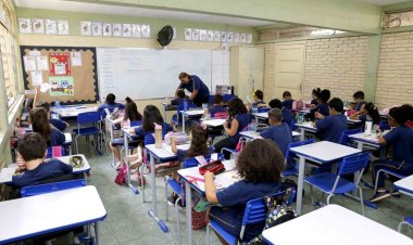 Governo de Minas publica segundo lote com mil nomeações de excedentes aprovados no concurso da Educação