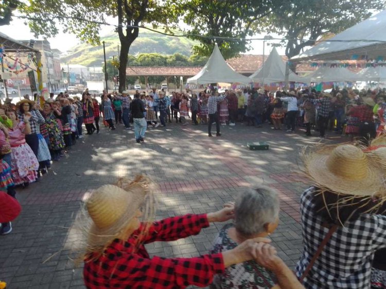 Arraiá do Projeto Saber Viver + reúne mais de 300 participantes