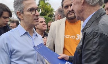 Prefeito Edson encontra com Romeu Zema durante a vistoria na MG-280, entre Divinésia a Paula Cândido