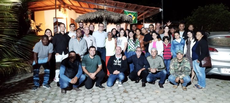 Encontro na Chácara Pedra Redonda discute o futuro de Ubá