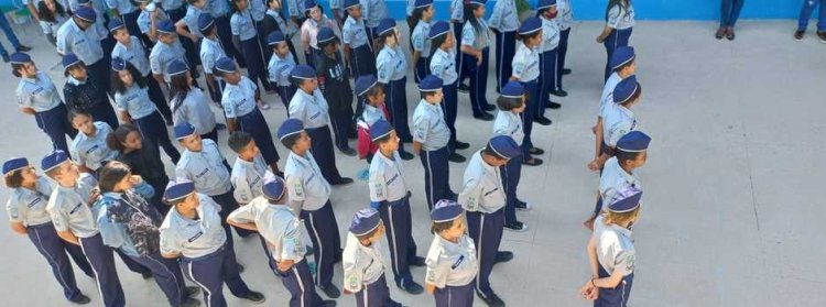 Escolas cívico-militares da rede estadual de Minas Gerais serão mantidas em gestão compartilhada com o Corpo de Bombeiros
