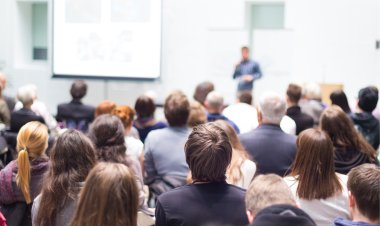 Ubá: Educadores da Rede Municipal participam de formação