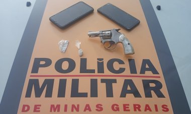 Coronel Pacheco: Dois homens são presos com papelotes de cocaína e um revólver cal. 22 na MG 353