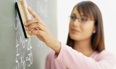 Prefeitura de Ubá divulga Edital para Processo Seletivo de Professor AI, AI de apoio e BI