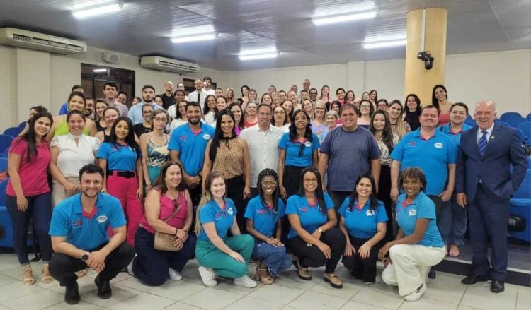 Educadores da Rede participam de evento sobre o programa Direito na Escola