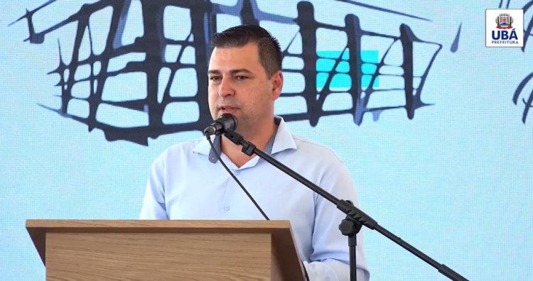 José Roberto Filgueiras discursa na Inauguração do Centro Administrativo de Ubá