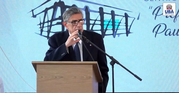 Dr. Antônio Carlos Jacob discursa na Inauguração do Centro Administrativo de Ubá