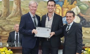João Paulo Ciribeli recebe título de Cidadania Honorária de Ubá