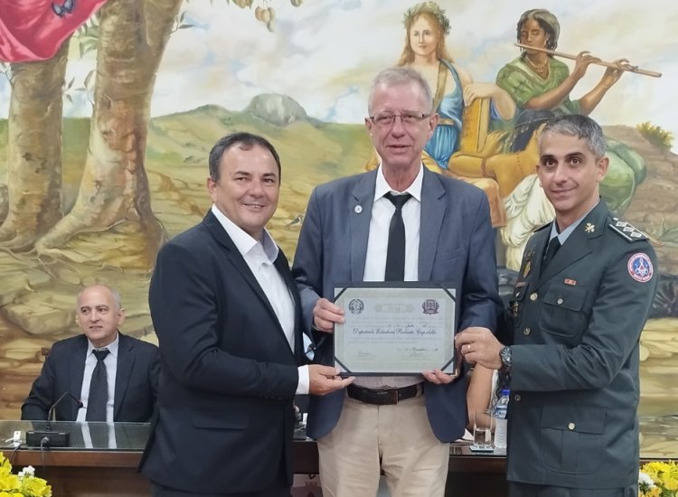 Deputado Estadual Roberto Cupolillo (Betão) recebe título de Cidadania Honorária de Ubá