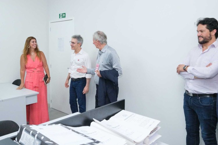 Governador visita instalações do Centro Administrativo de Ubá