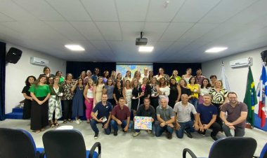 Ubá: Educação promove reunião com Diretores da Rede