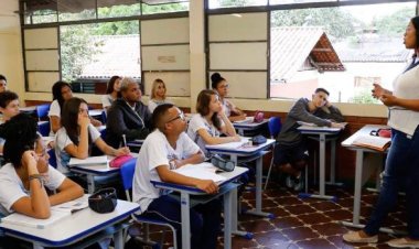 Governo de Minas garante aplicação de percentual de reajuste do Piso Nacional dos Professores para todas as carreiras da Educação